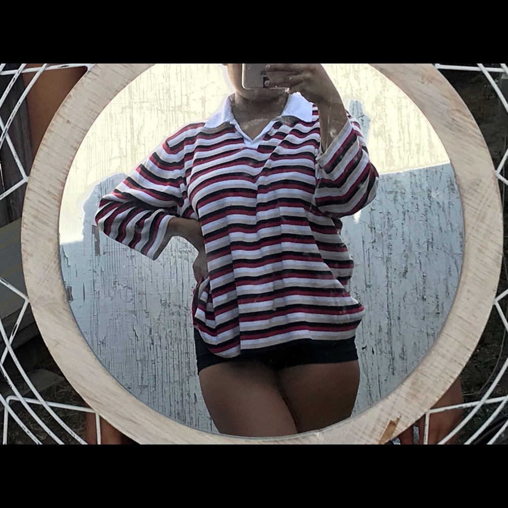 Midway sleeve striped shirt